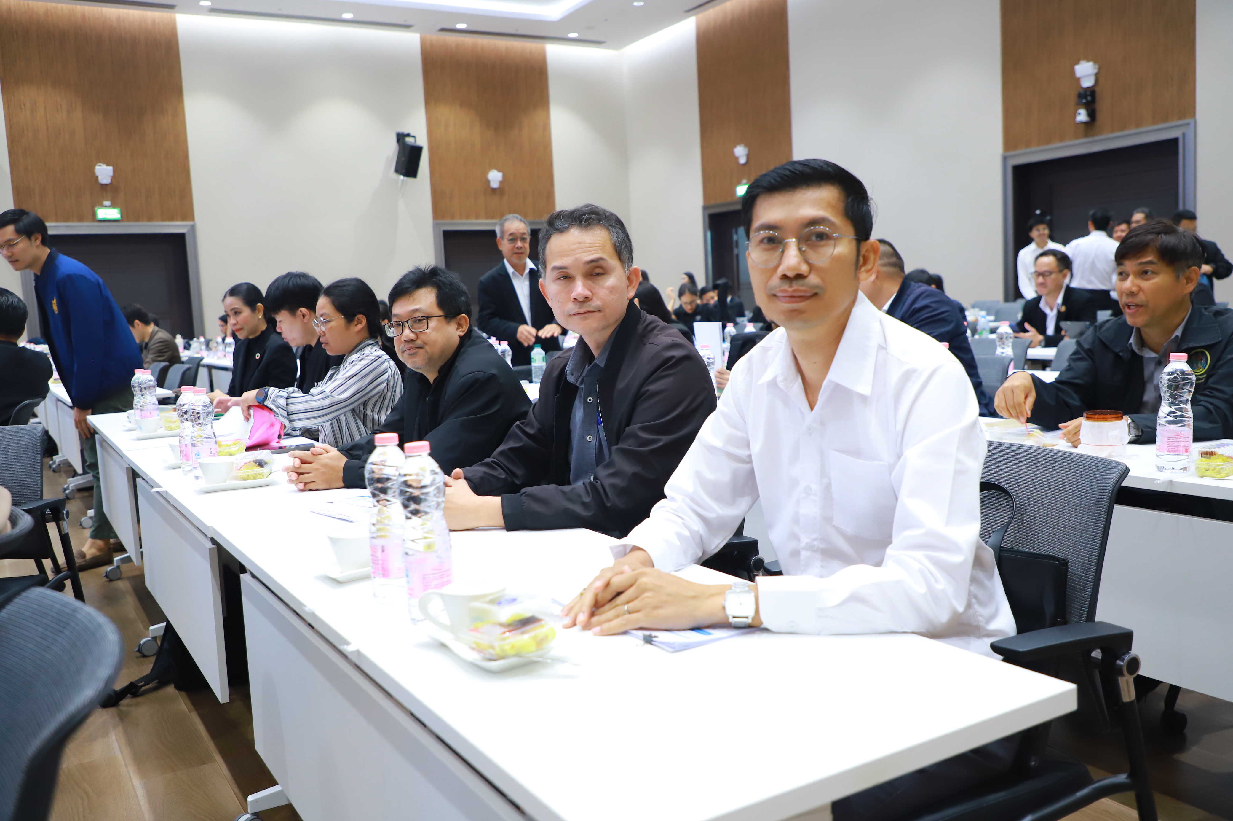 title - ส.ป.ก. ร่วมการประชุมคณะอนุกรรมาธิการการบริหารราชการแผ่นดินด้านการจัดการภัยพิบัติระดับชาติ ในคณะกรรมาธิการการบริหารราชการแผ่นดิน วุฒิสภา
